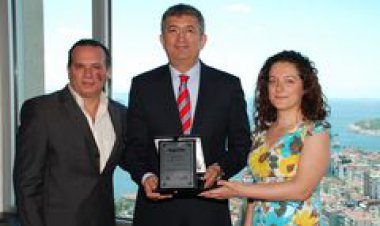 EN BAŞARILI GENEL KOORDİNATÖR ÖDÜLÜ, ALP TURAN'IN