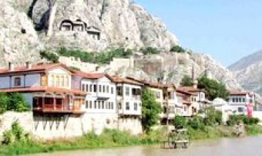 KRALLAR VADİSİ ZİYARETÇİ ÇEKİYOR