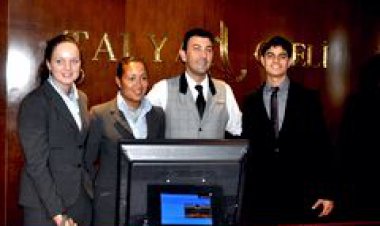 TÜRKİYE '' HOLLANDA MESLEKİ EĞİTİM PROJESİ'' HOLLANDALI ÖĞRENCİLER TÜRK OTELCİLİK SEKTÖRÜNÜ TANIYOR!