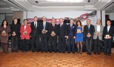 TUYED ÜYESİ KARABULUT'A ANSİAD'DAN ÖDÜL