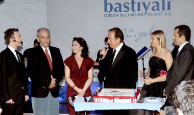 DÖRT TÜRK OTELİ DÜNYANIN ZİRVESİNDE