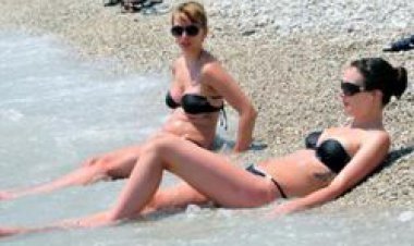 MISIR TURİSTLERE ALKOL VE BİKİNİ YASAĞINDAN VAZGEÇTİ