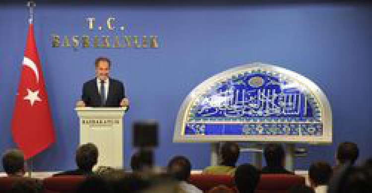 BURSA SİNANPAŞA CAMİSİNE AİT 4 YÜZ YILLIK ÇİNİ LEVHA TÜRKİYE'YE İADE EDİLDİ