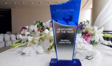 WYNDHAM İSTANBUL PETEK NEWCOMER OF THE YEAR ÖDÜLÜNÜN SAHİBİ OLDU