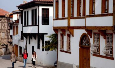 BİLECİK'TEKİ TARİHİ OSMANLI EVLERİ TURİZME AÇILIYOR