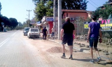 TURİZMCİLERİN YOL ŞİKAYETİ