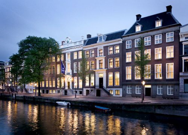 İKONİK WALDORF ASTORİA HOTELS &amp; RESORTS, AMSTERDAMDA AÇILDI