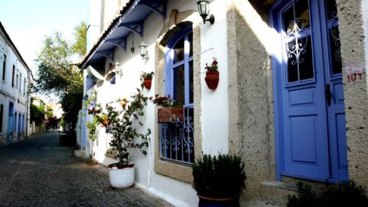 ALAÇATI ROTAYI İNGİLİZ PAZARINA ÇEVİRDİ