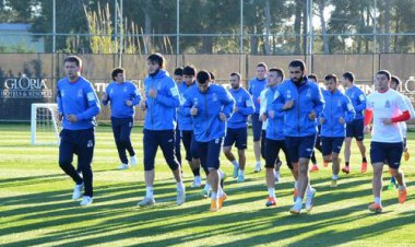 AZERBAYCAN A MİLLİ FUTBOL TAKIMI KAMP İÇİN GLORIA HOTELS &amp; RESORTSU SEÇTİ!