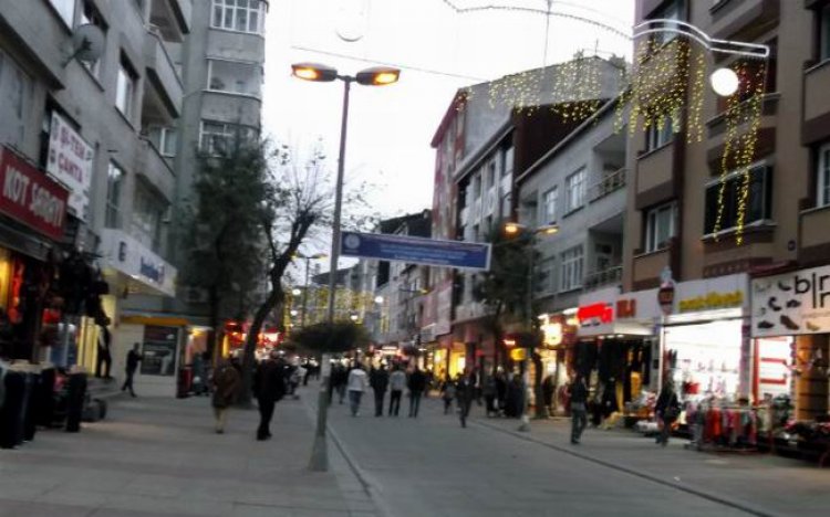 AVM'LERE ALTERNATİF YENİ ALIŞVERİŞ CADDELERİ GELİYOR