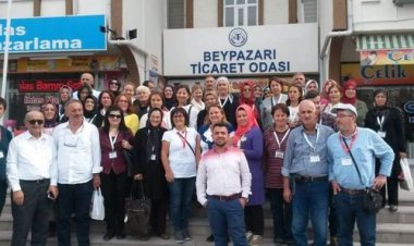 AKÇAKOCALI TURİZMCİLERDEN BEYPAZARI ÇIKARMASI