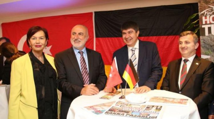 AVRUPALI TÜRKLERE 'ANTALYA'DA TATİL YAPIN!' ÇAĞRISI
