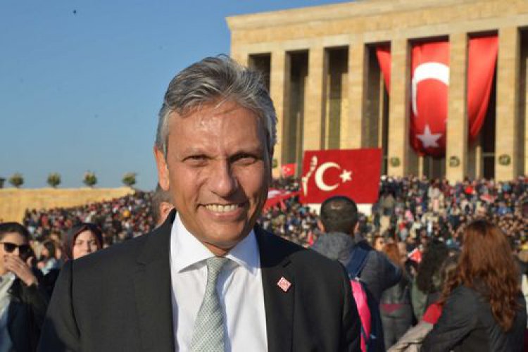 DEĞİŞİM HAREKETİ ANITKABİRDE