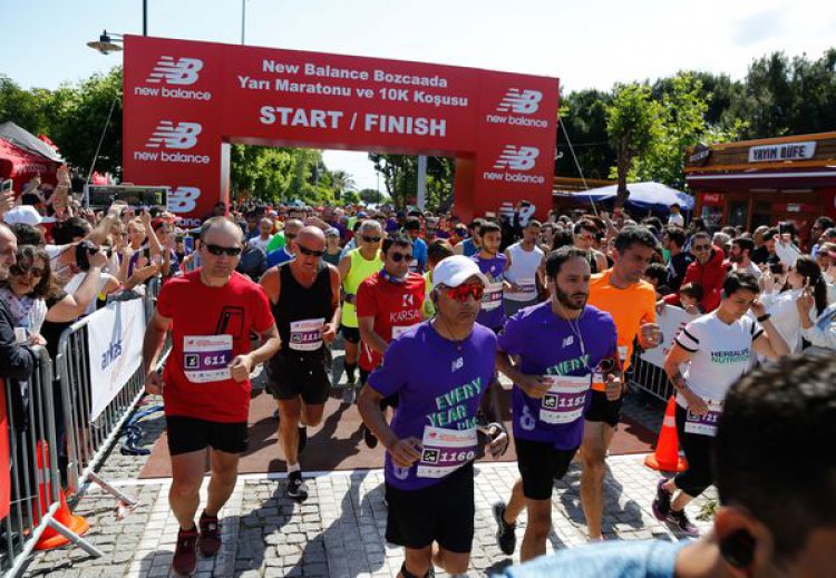 BOZCAADA MARATON İLE SEZONA MERHABA DEDİ