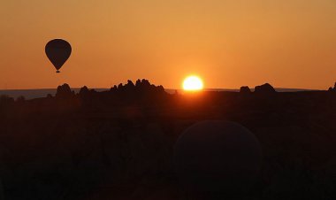 KAPADOKYA'DA BOLANLAR YENDİEN UÇUŞA GEÇTİ