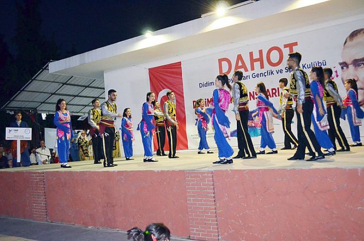 FARKLI KÜLTÜRLER DİDİM'DEKİ FESTİVALDE BULUŞTU