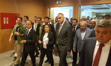 BAKAN MEHMET ERSOY TURİZMCİLER İLE TOPLANDI