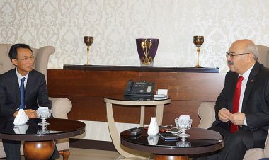 ÇİNLİ İŞ ADAMLARINA YATIRIM DAVETİ..