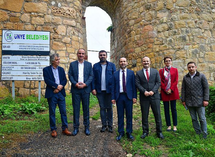 TARİHİ ÜNYE KALESİ BİR YILDA TURİZME HAZIR OLACAK