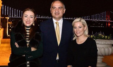 BAKAN ERSOY, SİNEMA YILDIZI BANKS'I KABUL ETTİ