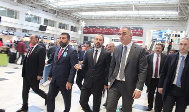 BAKAN ERSOY, ANTALYA HAVALİMANI'NI İNCELEDİ