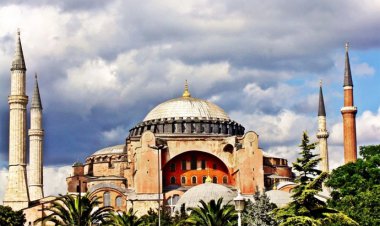 AYASOFYA'DA MEDİTASYONA İZİN YOK!