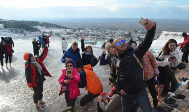 PAMUKKALE'YE 2019'UN İLK İKİ AYINDA 132 BİN TURİST!