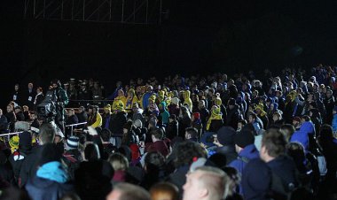 DEDELERİNİ GÖZYAŞLARI İLE ANDILAR