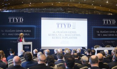 OYA NARİN OYBİRLİĞİYLE 2. DEFA TTYD BAŞKANI OLDU