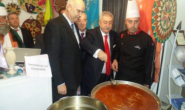 TURİST HEDEFİMİZİ 70 MİLYONA ÇIKARMALIYIZ!