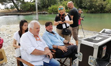 KEMER’DE ÇANAKKALE RÜZGARI ESİYOR