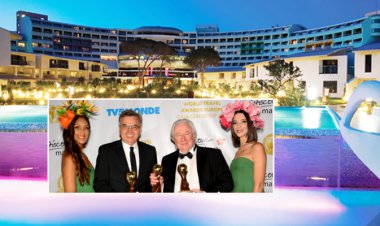 ÖDÜLE DOYMUYORLAR!...