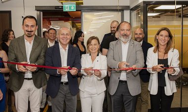 PEGASUS MÜŞTERİ DENEYİM MERKEZİNİ İZMİR'DE AÇTI