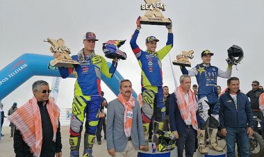 DENİZDEN 2365 MT. YE GAZA BASTILAR