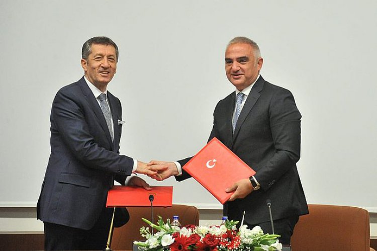 DÜNYA TURİZMİNE ÜST DÜZEY YÖNETİCİLER YETİŞTİRECEĞİZ!