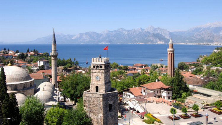 İSTANBUL VE ANTALYA BİR BASAMAK DAHA YÜKSELDİ