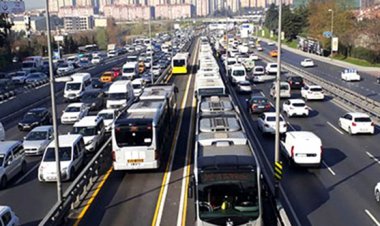 İSTANBUL'UN ULAŞIMI HER YÖNÜYLE TARTIŞILIYOR