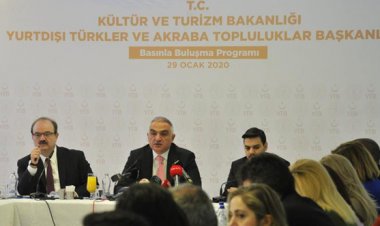 BAKAN ERSOY BASIN TEMSİLCİLERİ İLE BİR ARAYA GELDİ