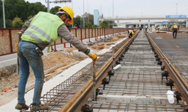 ANTALYA’DA 3. ETAP RAYLI SİSTEM’DE RAYLAR DÖŞENDİ