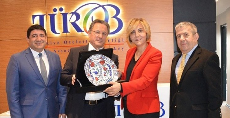 ISTTA YÖNETİMİNDEN, TÜROB BAŞKANI MÜBERRA ERESİN’E ZİYARET