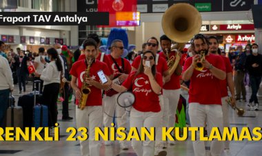 RENKLİ 23 NİSAN KUTLAMASI