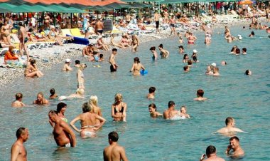 TURİST AŞIRI DOYMUŞ DESTİNASYONLARDAN KAÇIYOR!