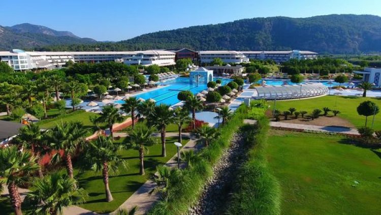 DÜNYANIN ÖNERİLEN İLK 10  ‘HİLTON’ RESORT OTELİNDEN BİRİ OLDU