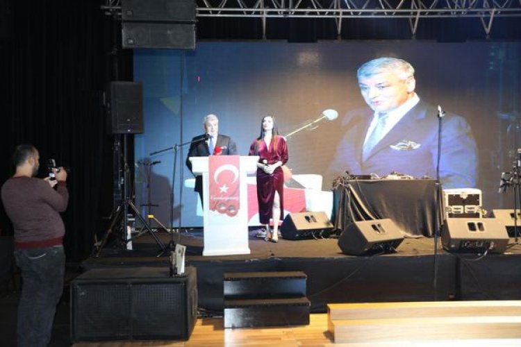 2022 YILININ İŞ İNSANI ÖDÜLÜ İRFAN DEMİROK'A