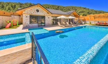 VİLLADA TATİL, VAZGEÇİLMEZ OLUYOR