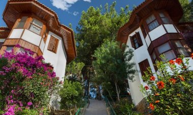 CLUB&HOTEL LETOONIA'DAN SEZONA MERHABA!