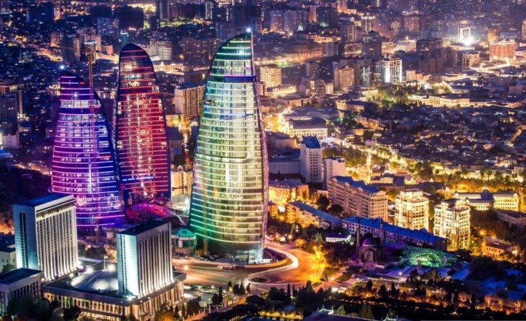 AZERBAYCAN'A GİRİŞLERDE AŞI ZORUNLULUĞU KALDIRILDI