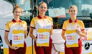 İLK UÇAK BODRUM'A İNDİ