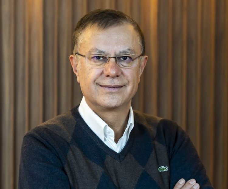 GELECEĞİN TURİZM LİDERLERİNİ YETİŞTİRİYOR!