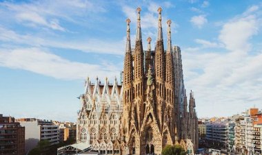 İSPANYA’DA OTEL GECELEMELERİ